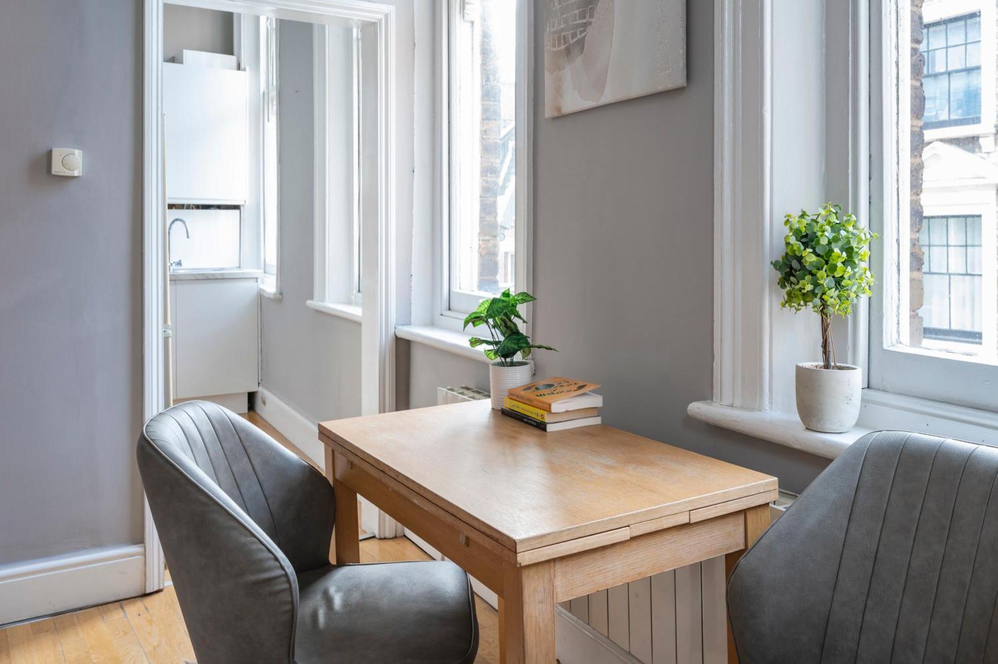 Sunny Corner Apartment In Center Of Londyn Zewnętrze zdjęcie
